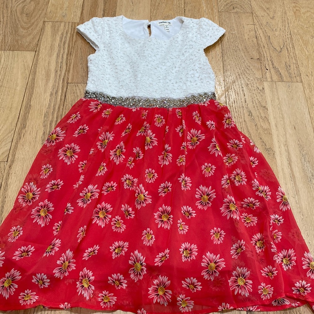 Monteau girl  white lace style dress w bow in back sz 7/8 girls sparkle belt